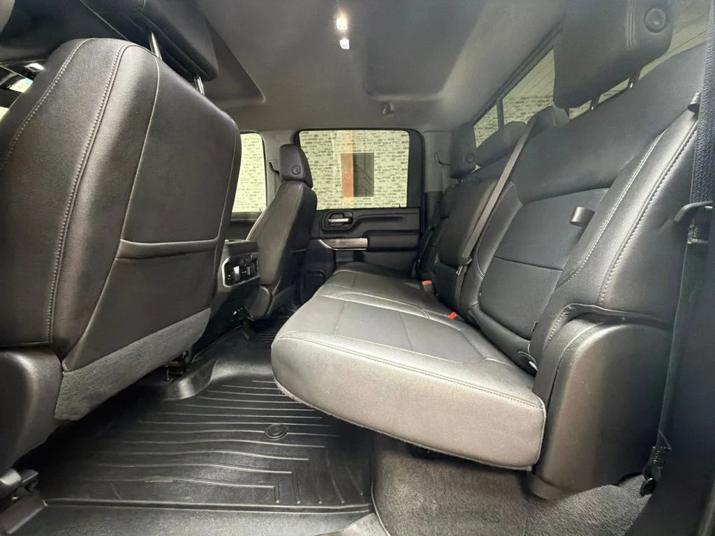 Used 2022 Summit White Chevrolet LTZ image 13