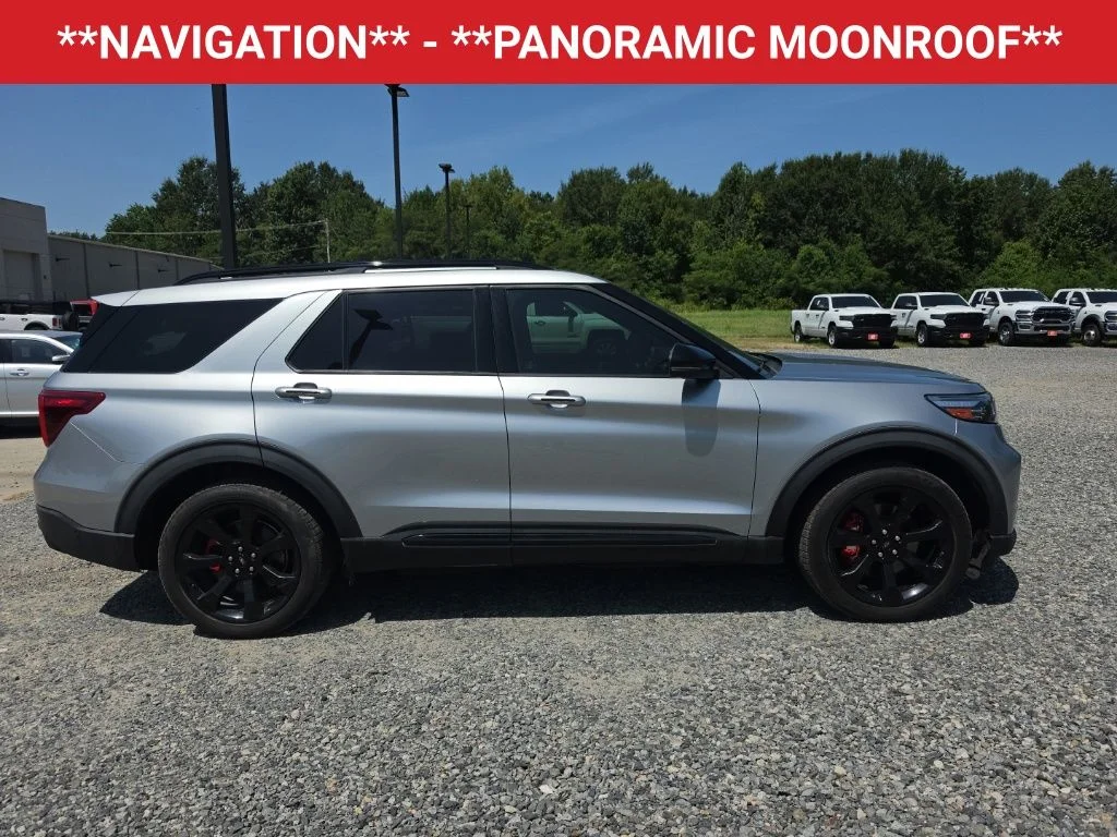 Used 2020 Silver Ford ST image 2
