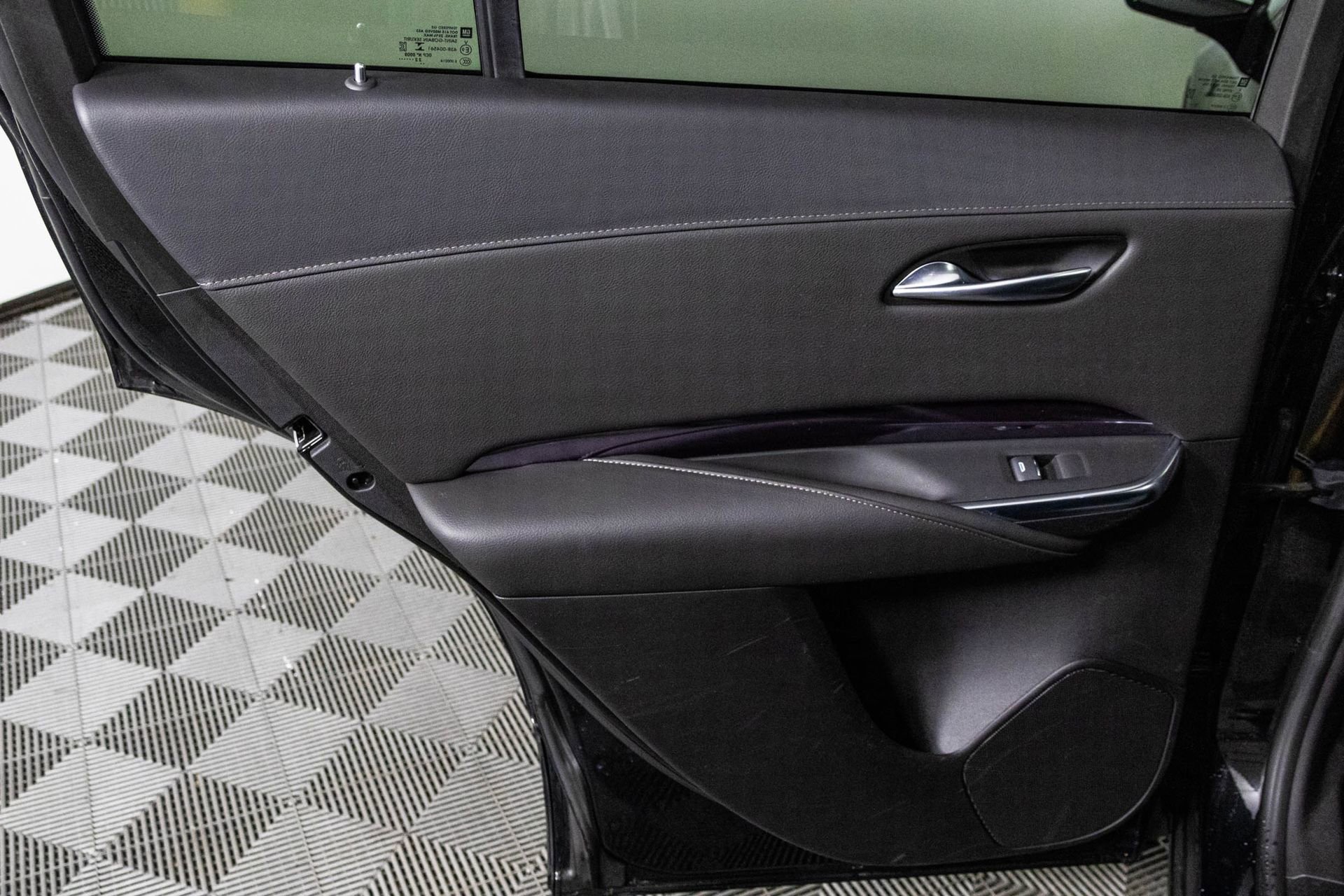 2023 CADILLAC XT4 - Image 35