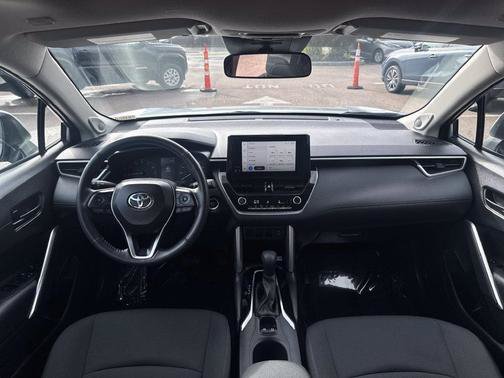 Used 2023 Silver Toyota LE image 11