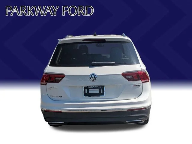 Used 2021  Volkswagen 2.0T SE image 6