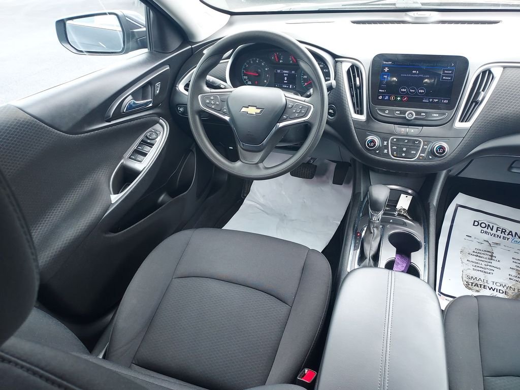 Used 2023 Gray Chevrolet LT image 15