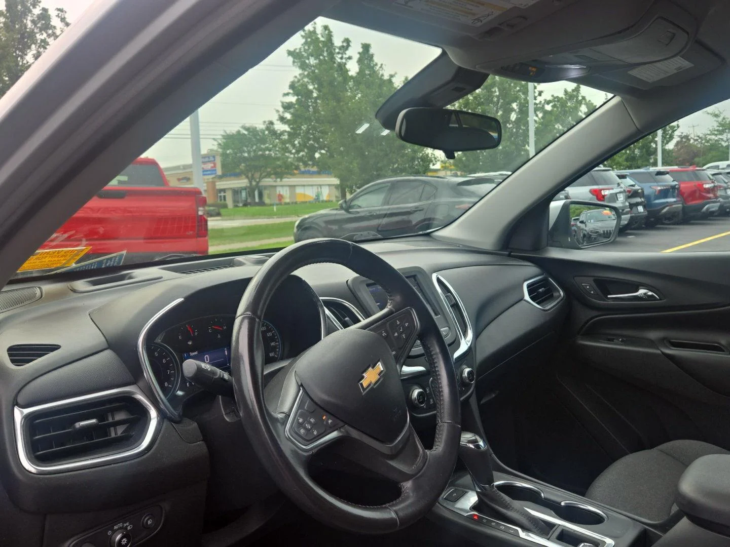 Used 2020 Silver Ice Metallic Chevrolet LT image 3