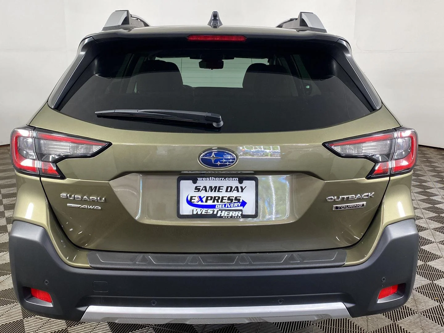 Used 2024 Autumn Green Metallic Subaru Touring image 6