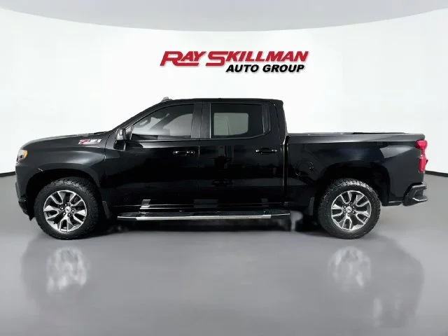 Used 2020 Black Chevrolet RST image 4