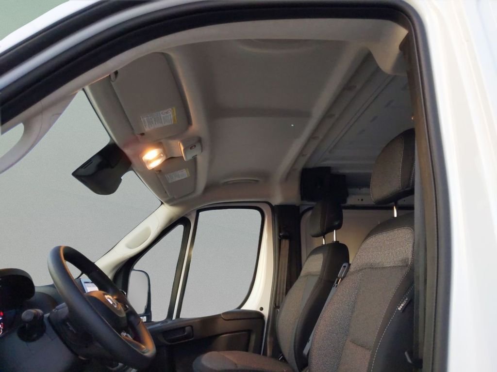 New 2026 Bright White Clear-Coat Exterior Paint RAM Low Roof image 16
