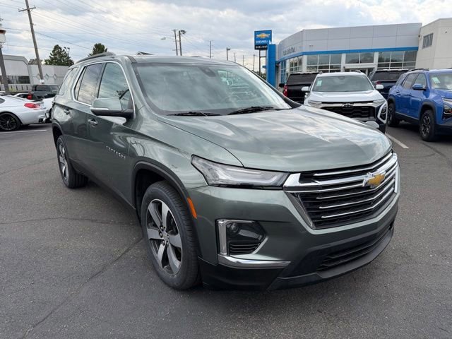 2023 Chevrolet Traverse LT Leather