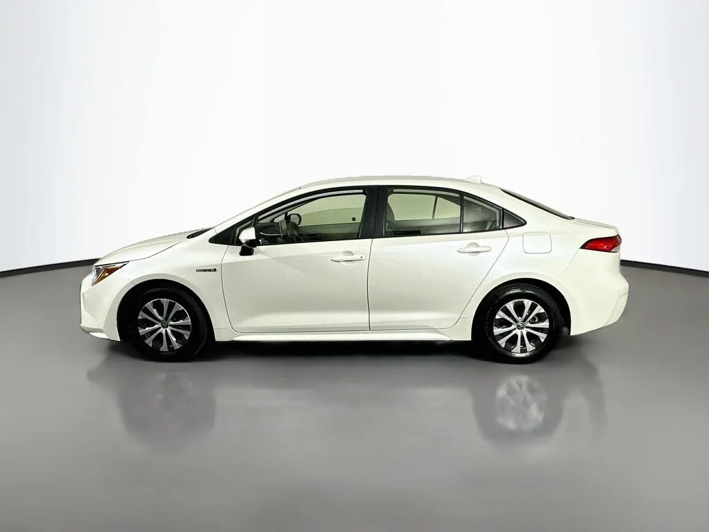 Used 2021 Blizzard Pearl Toyota LE image 5
