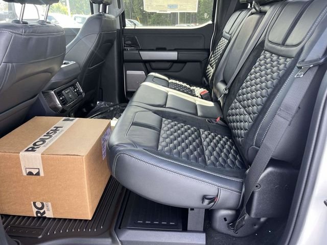 New 2026 Star White Metallic Tri-Coat Ford Lariat image 7
