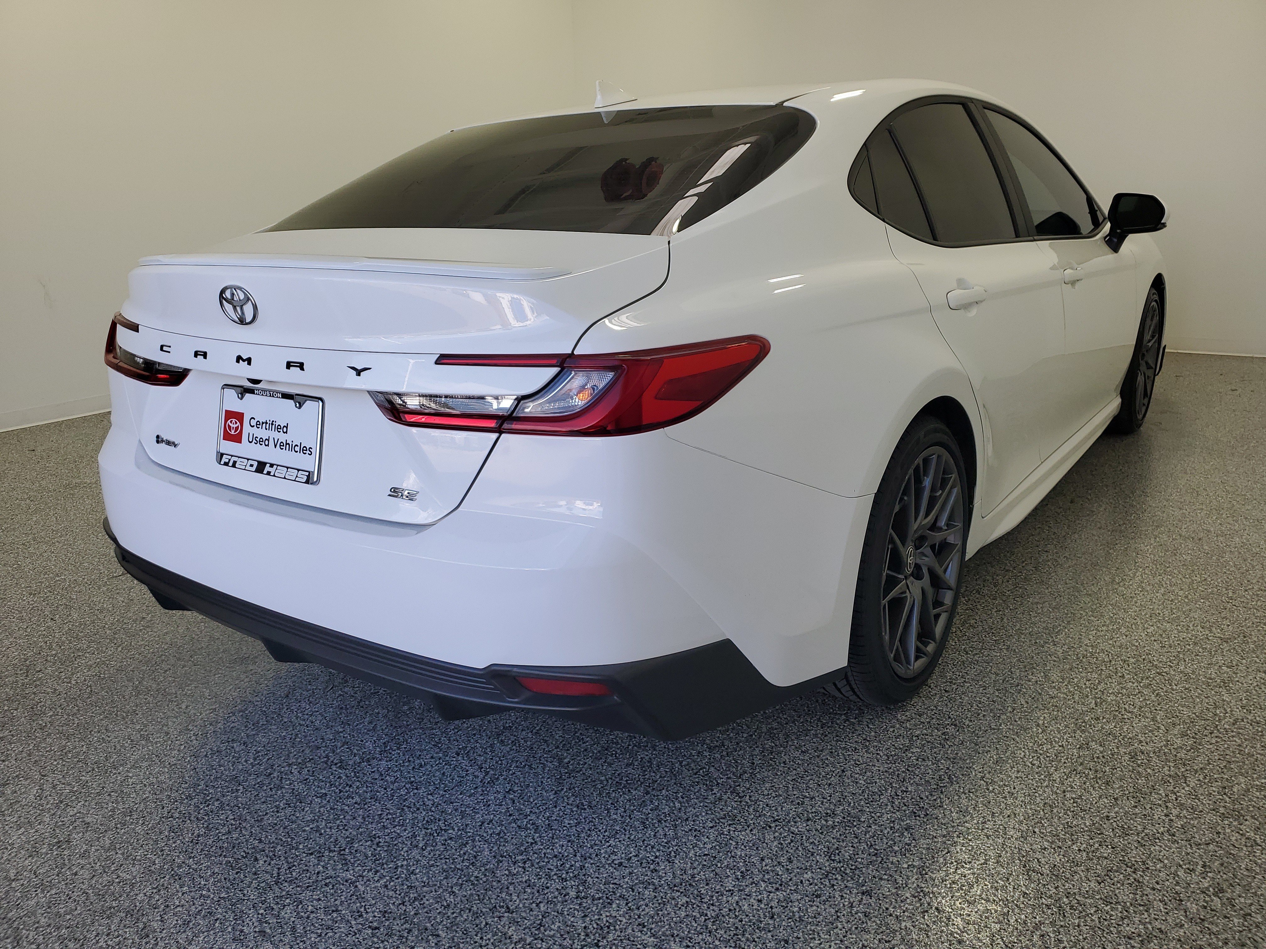 Certified Used 2025 White Toyota XLE image 7