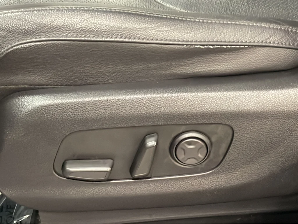 Certified Used 2022 Gray Kia SX Prestige image 18
