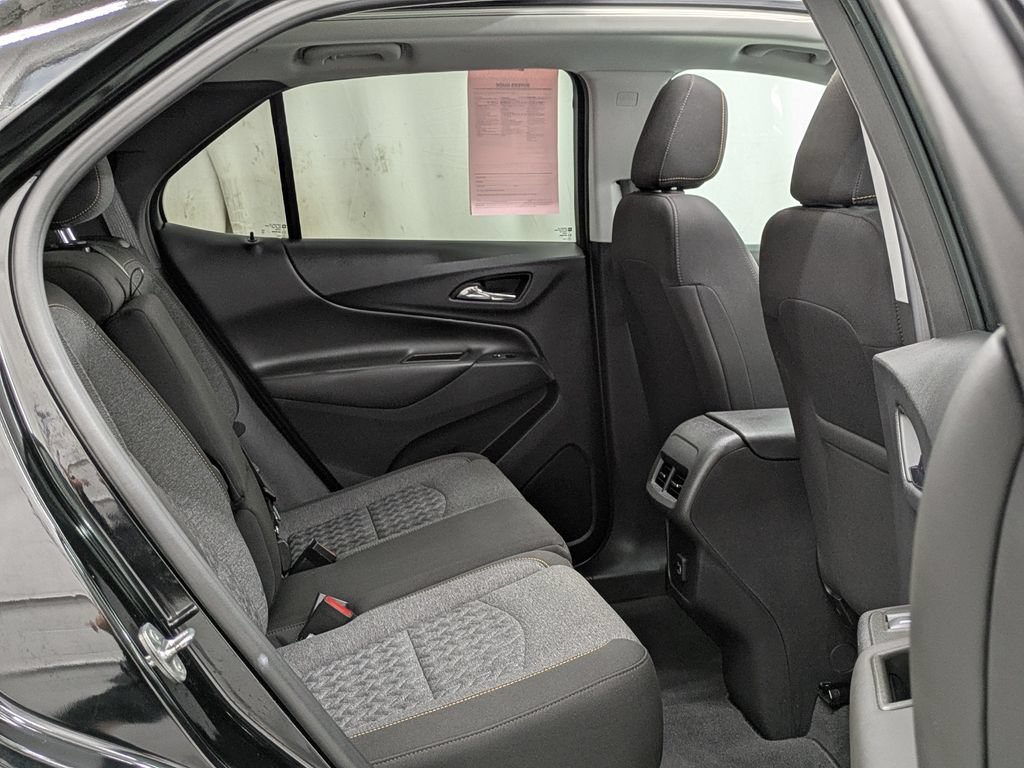 Used 2023 MOSAIC BLACK METALLIC Chevrolet LT image 27