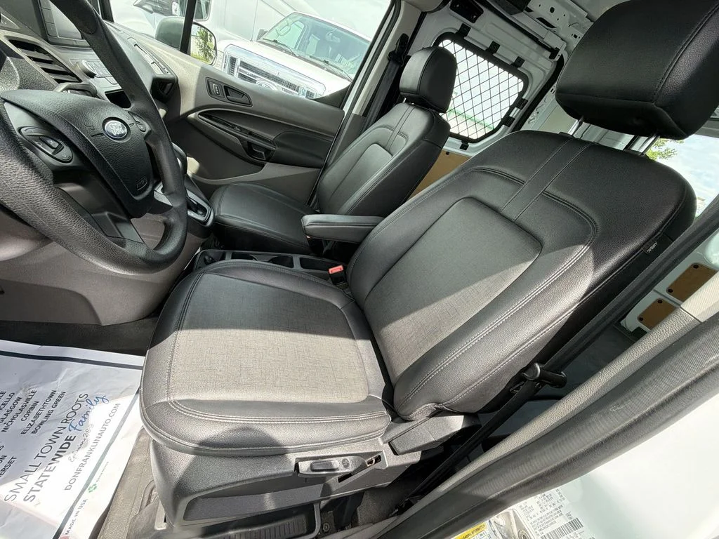 Used 2020 White Ford XL image 15