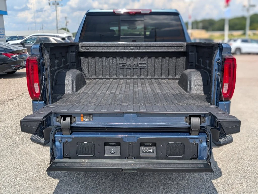 Used 2026 Blue GMC Denali image 18