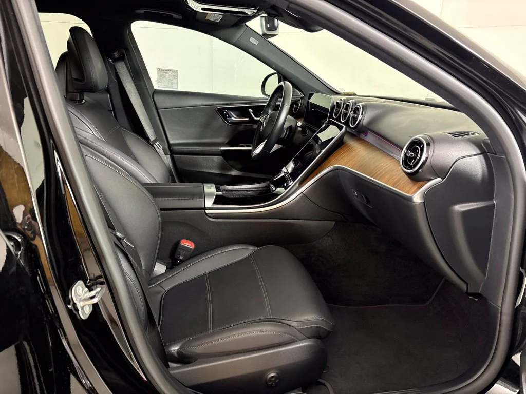 Used 2025 Black Mercedes-Benz C 300 image 17