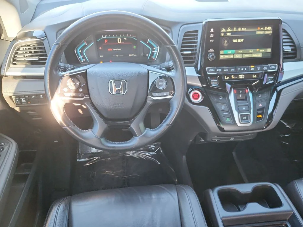 Used 2023 Silver Honda Touring image 10