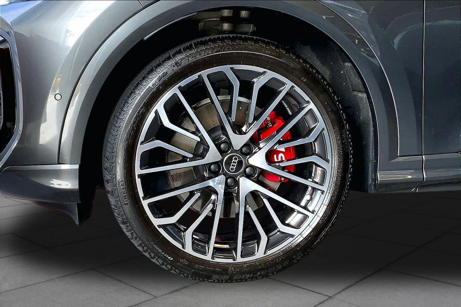 Used 2025 Daytona Gray Pearl Effect Audi Premium Plus image 11