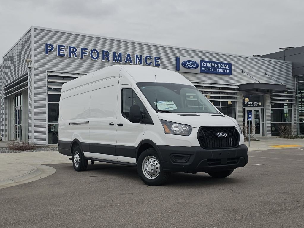 New 2026 Oxford White Ford Base image 2