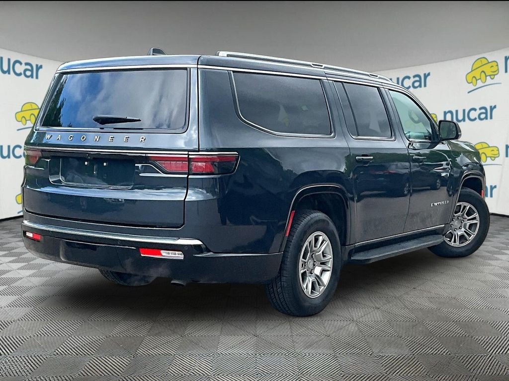 Used 2024 Gray Jeep Base image 6