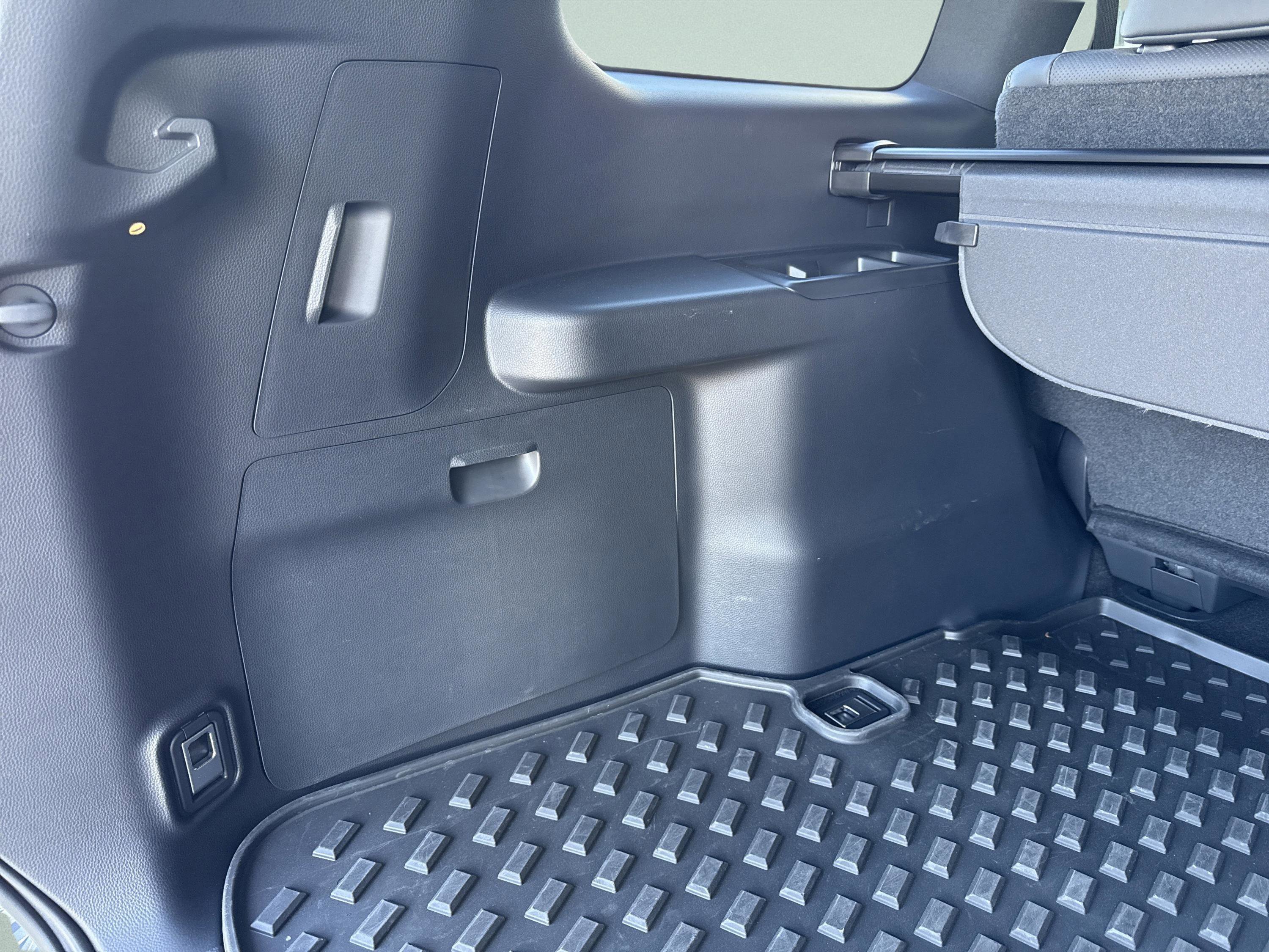 Used 2024 Earth/Black Lexus GX 550 Overtrail image 35