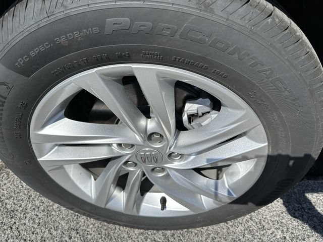 New 2026 Summit White Buick Preferred image 20