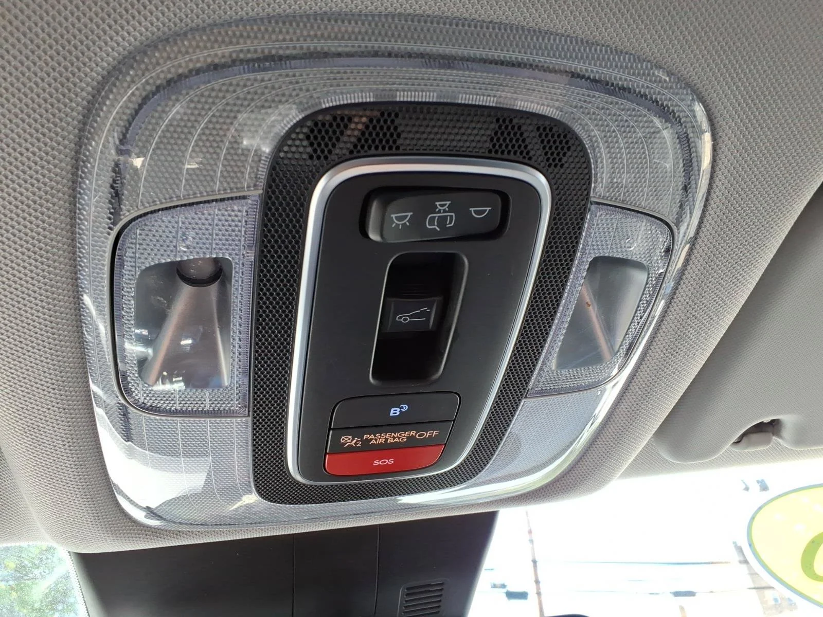 Certified Used 2025 Atlas White Hyundai Limited image 30