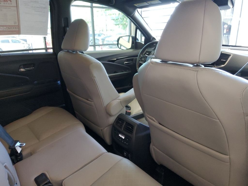 Used 2019 Gray Honda Elite image 17