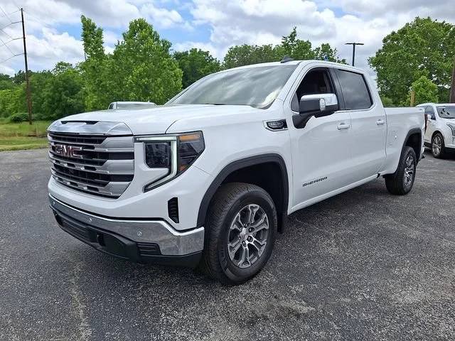 New 2026 Summit White GMC SLE image 3