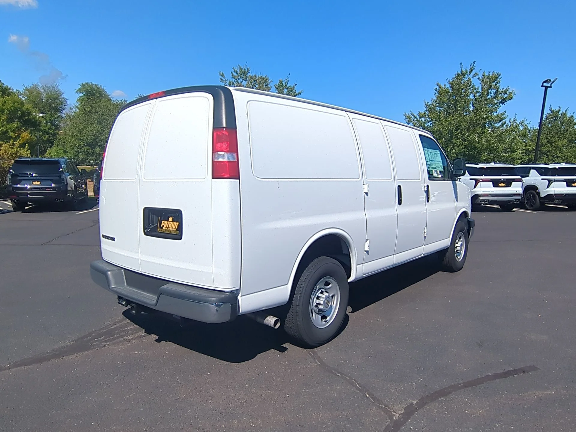 New 2024 Summit White Chevrolet WT image 43