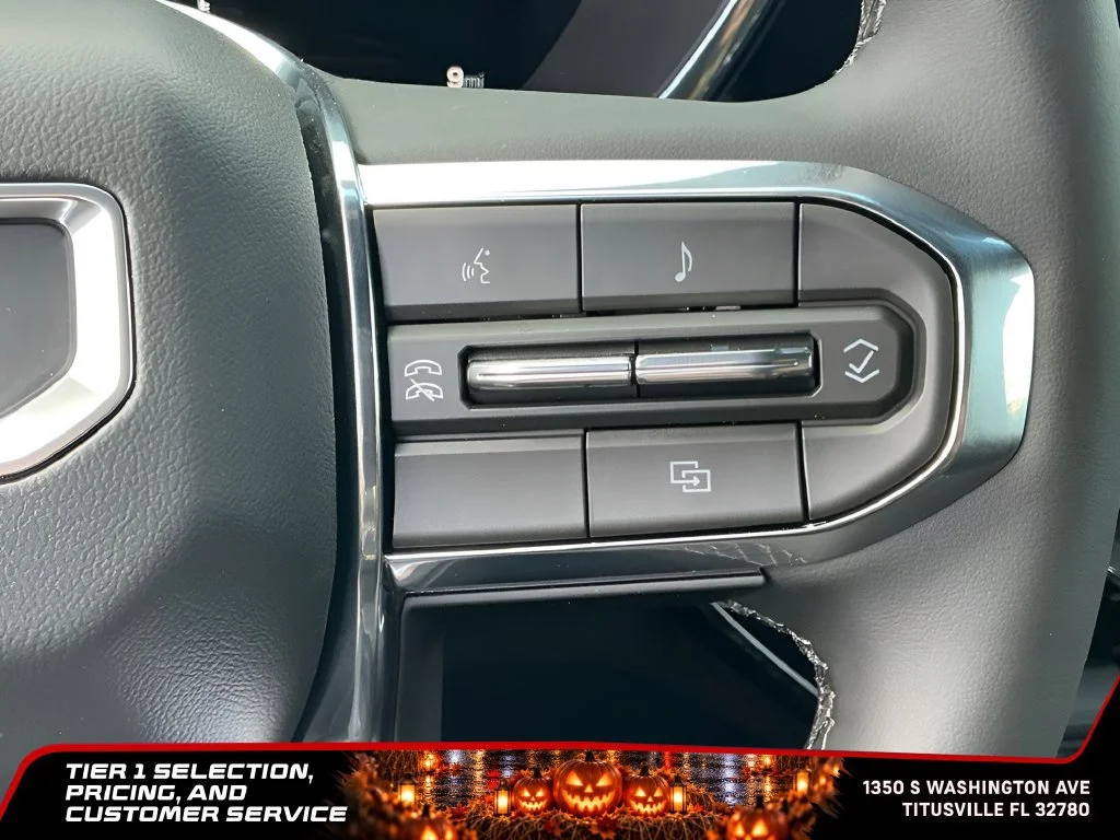 New 2026 Sterling Metallic GMC Elevation image 31