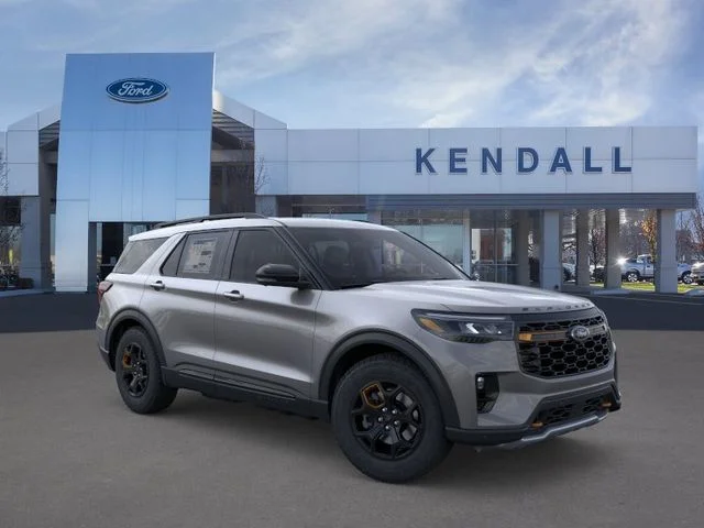 New 2026 Carbonized Gray Metallic Ford Tremor image 7