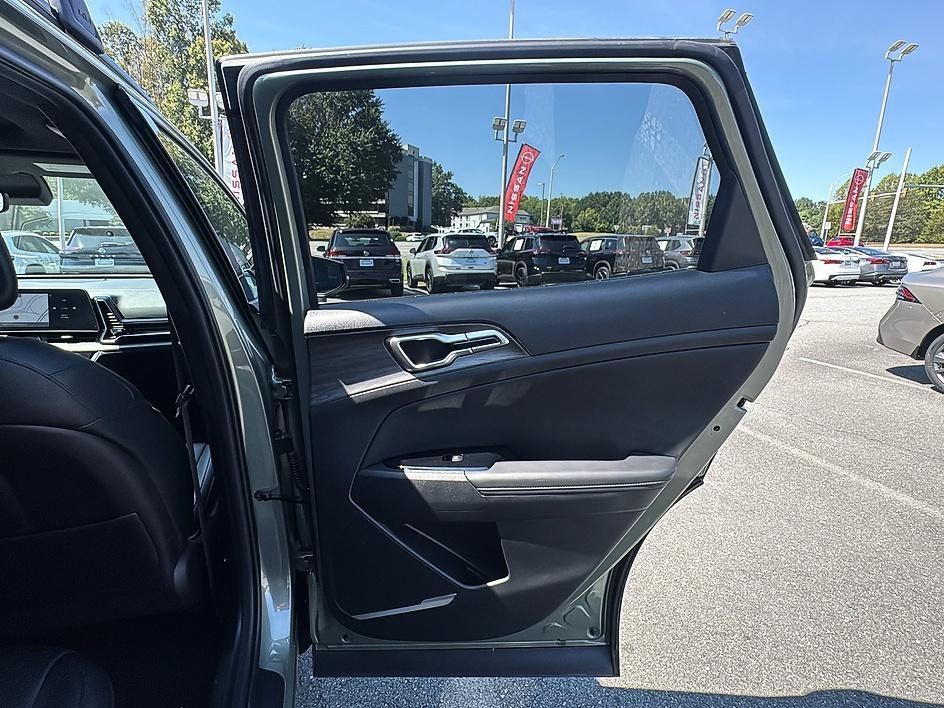 Used 2024 Jungle Green Kia X-Line image 28