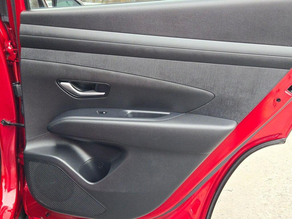New 2025 Red Hyundai SEL Convenience FWD image 13