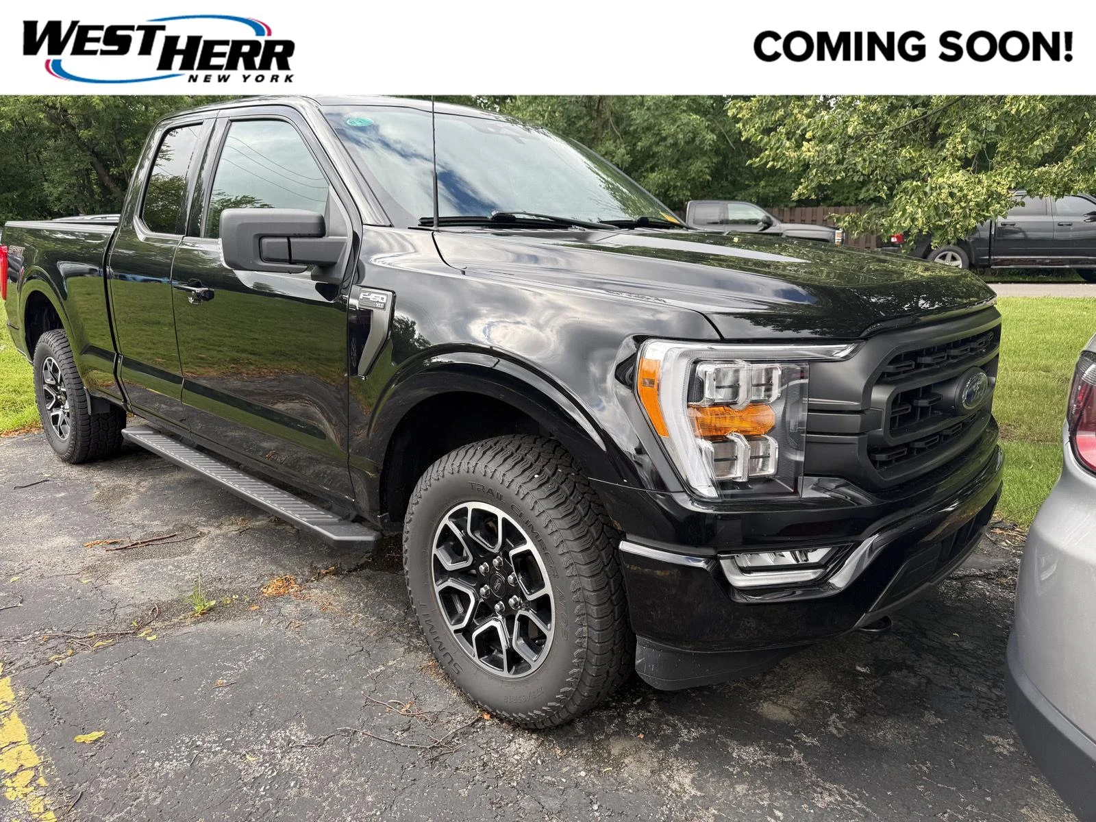 Used 2023 Agate Black Ford XLT image 1