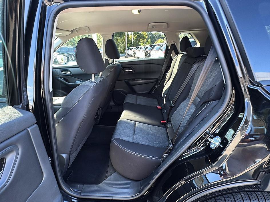 Used 2025 Super Black Nissan SV image 17