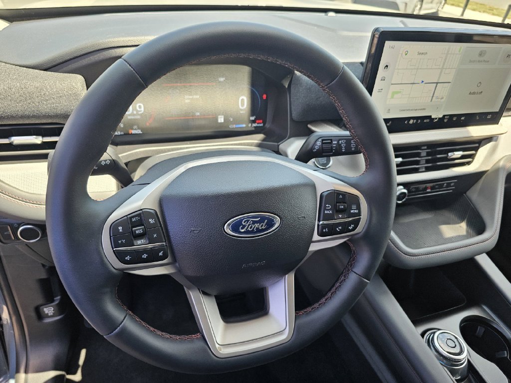 Used 2026 Vapor Blue Ford Active image 28