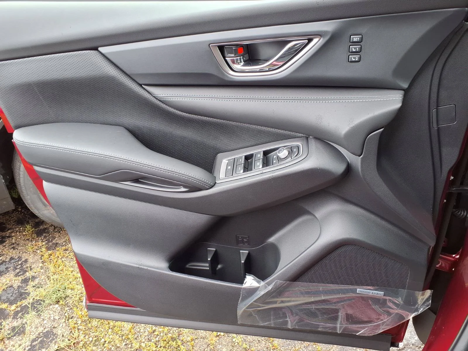 New 2026 CRIMSON RED PEARL Subaru Limited 8-Passenger image 10