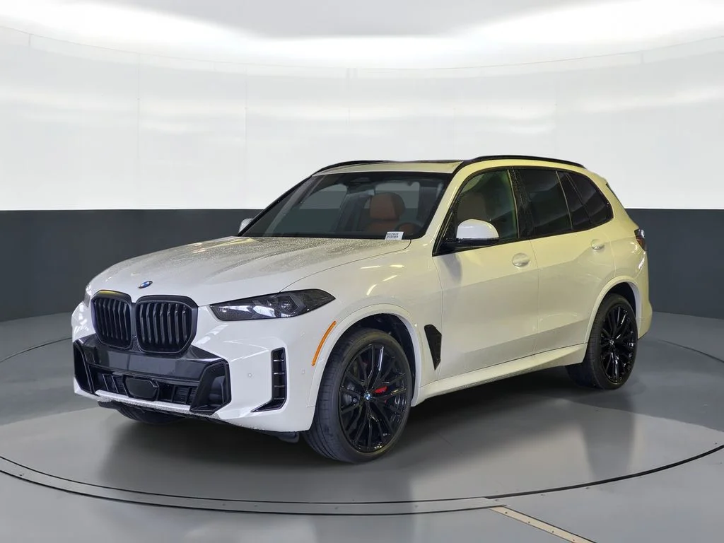Used 2026 White BMW sDrive40i image 1
