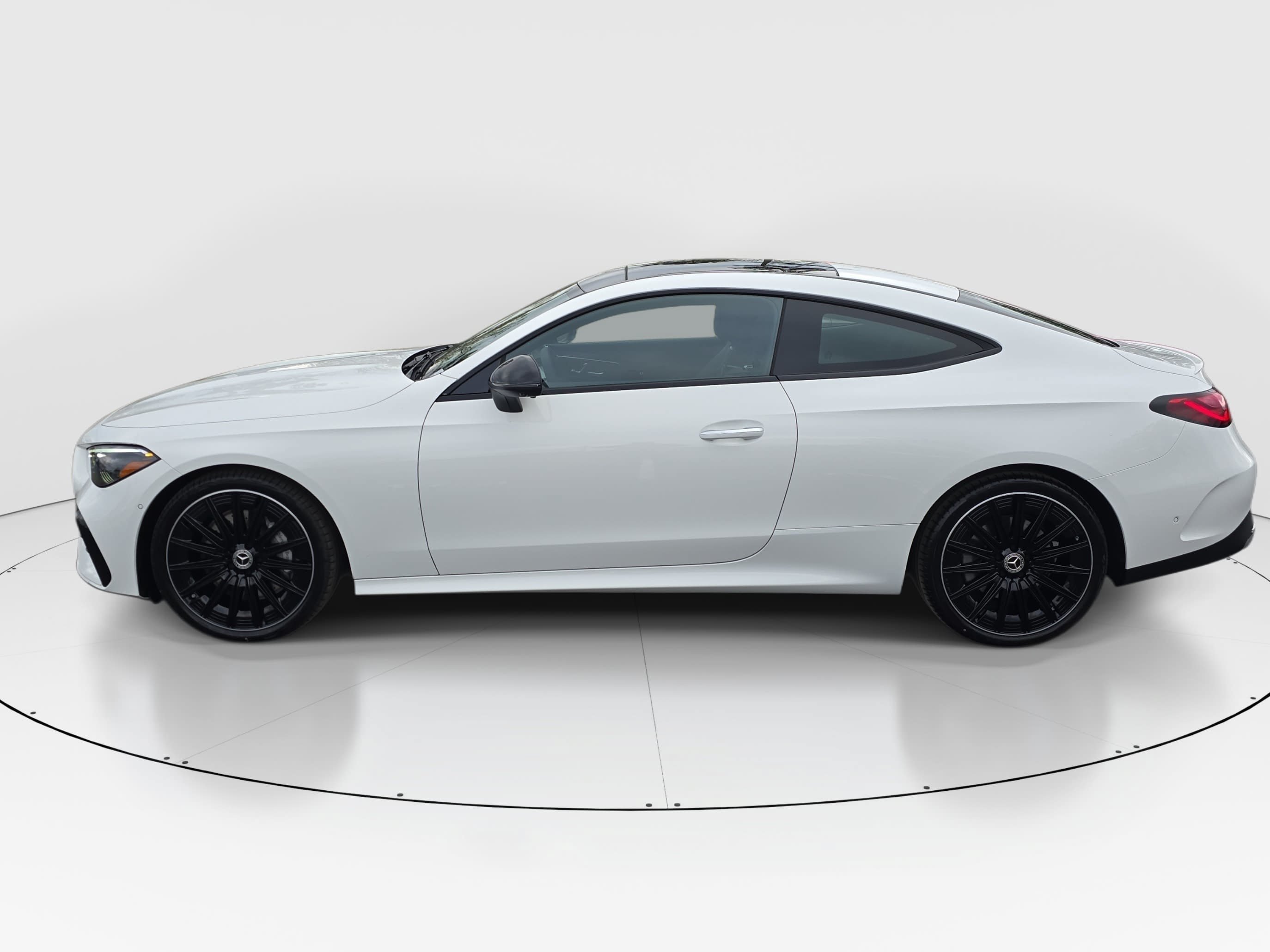 New 2026 Polar White Mercedes-Benz CLE450 image 8