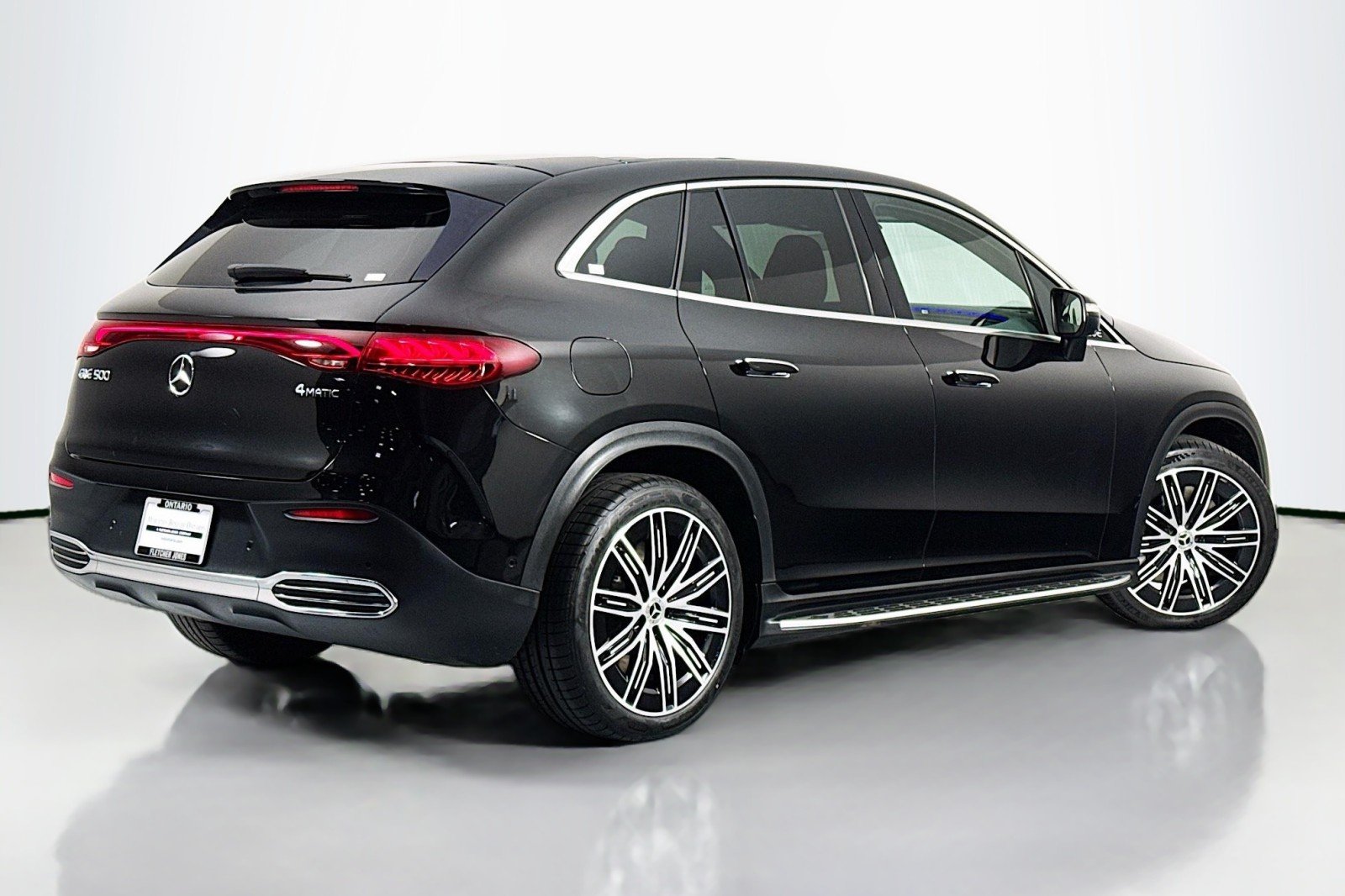 Used 2023 Obsidian Black Metallic Mercedes-Benz 500 image 10