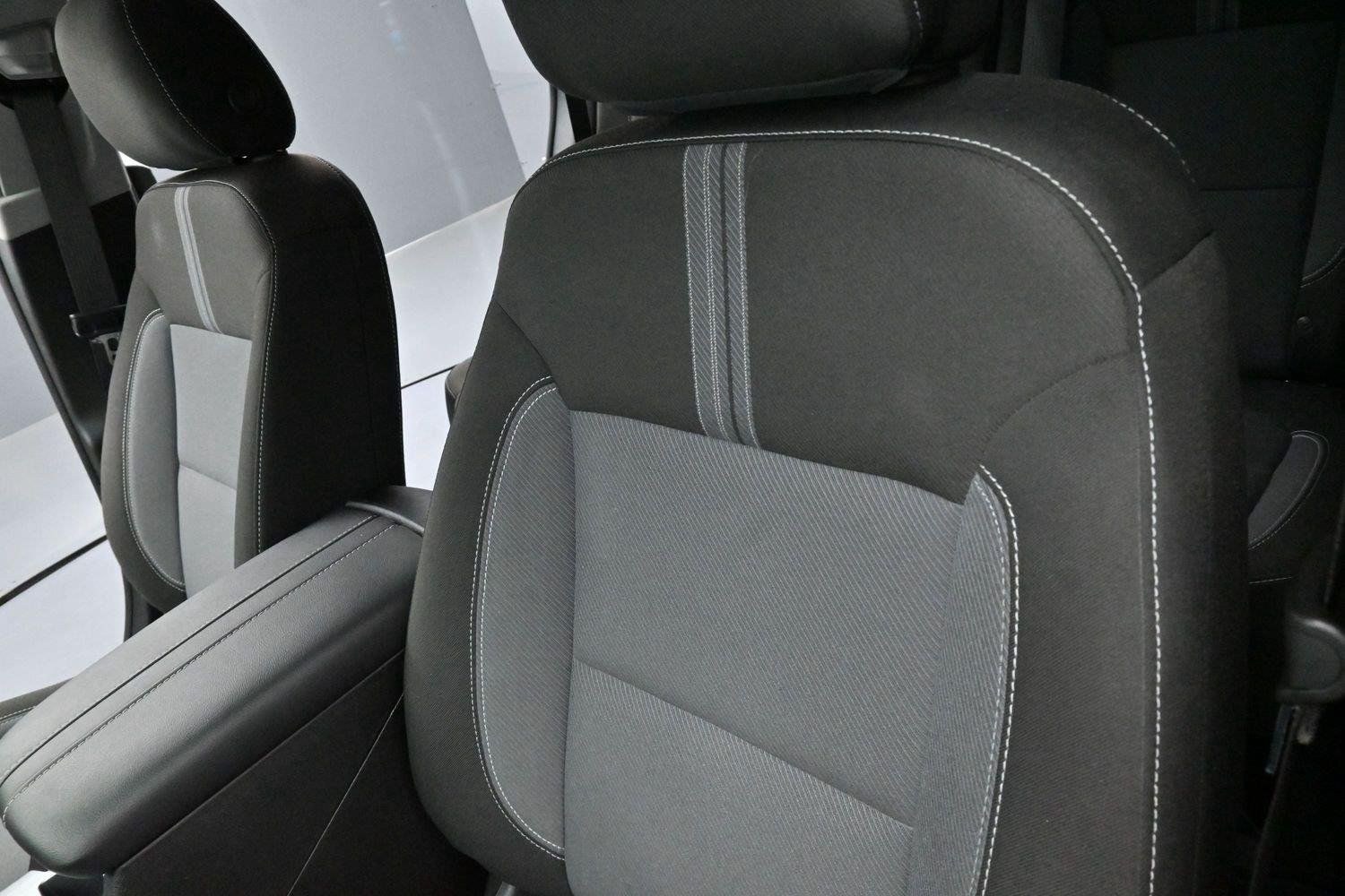 Used 2023 SUMMIT WHITE Chevrolet LT image 16