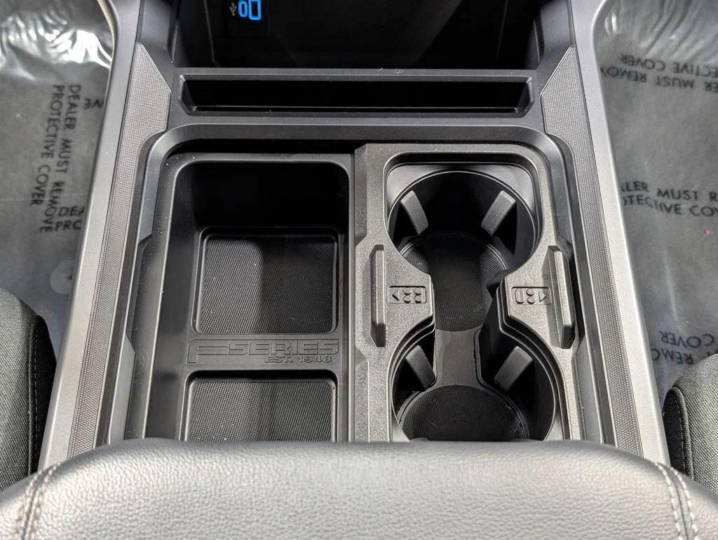 New 2026 Oxford White Ford F-250® XLT image 8