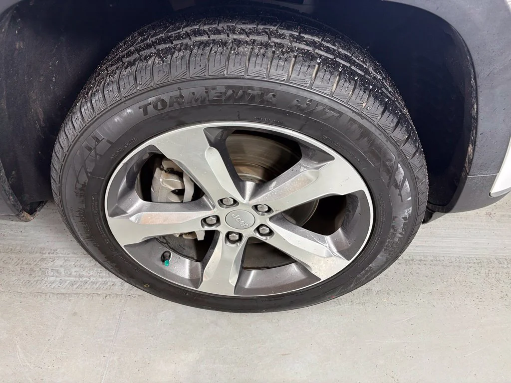 Used 2021 White Jeep Limited image 11