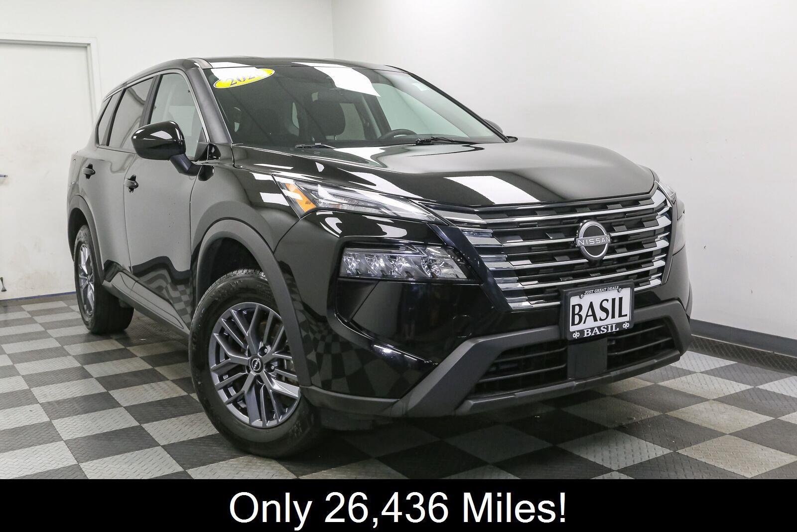 Used 2026 Super Black Nissan SV image 2