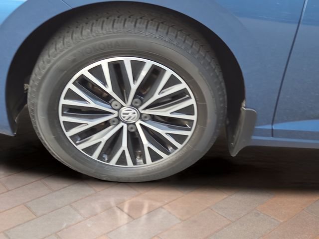 Used 2019 Silk Volkswagen SEL image 25