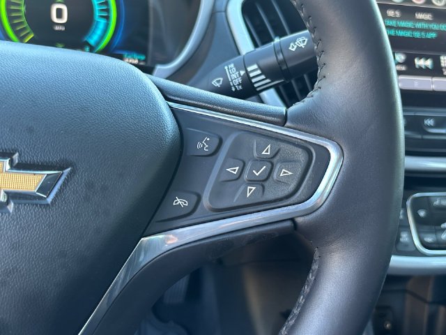 Used 2017 White Chevrolet LT image 29