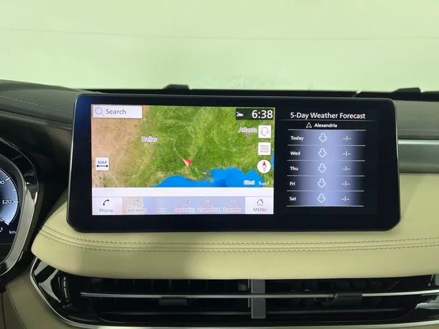 Used 2023 Red INFINITI LUXE image 23