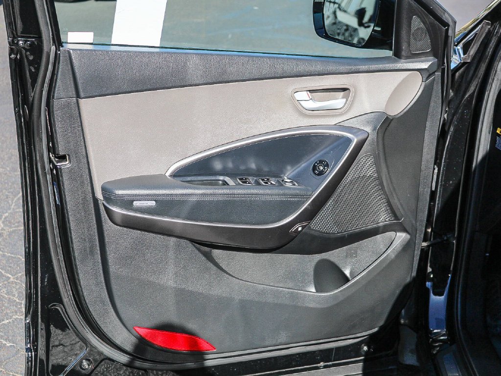 Used 2017 Black Hyundai 2.4 Base image 21