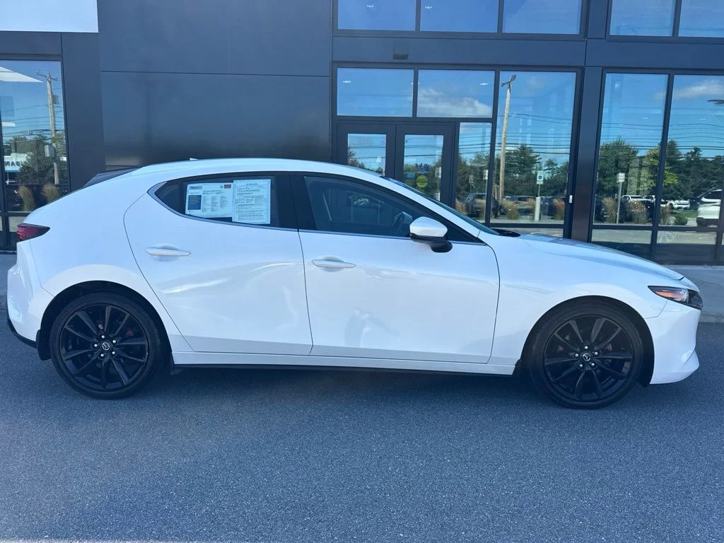 Used 2019 White Mazda Premium image 5