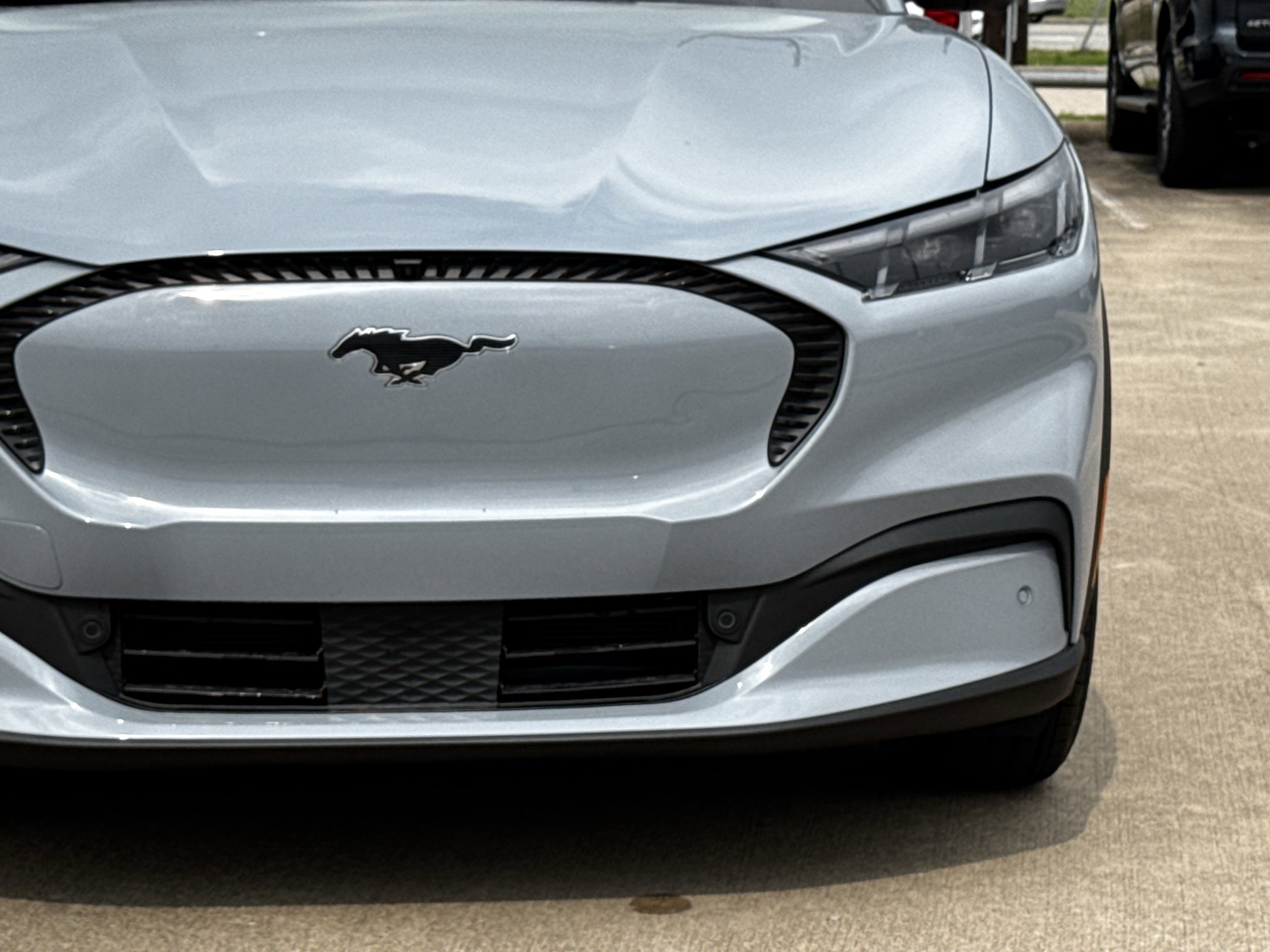 New 2026 Glacier Gray Metallic Tri-coat Ford Select image 4
